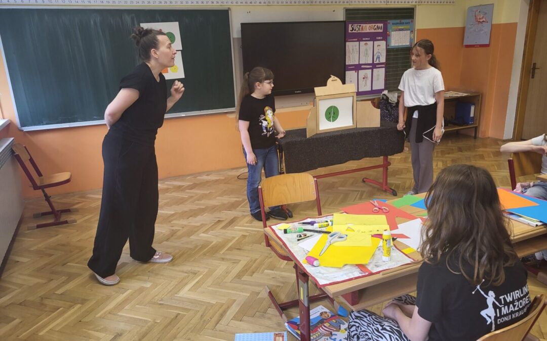 Interaktivna kamišibaj radionica Ti nisi kao mi