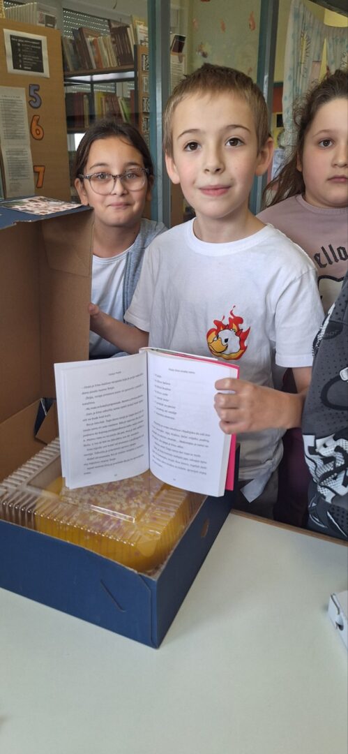 IMG-2f41ff1a421a00ec1ba58cdf1cb1c81a-V