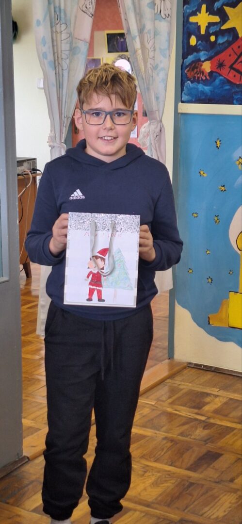 IMG-f28fca8ab8fef18ebd170015f2a9fd2a-V