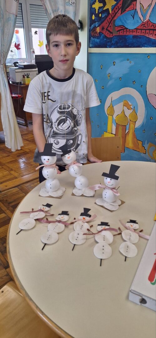 IMG-f5f3c6f010bcc2cae2fbe8266e5d9727-V